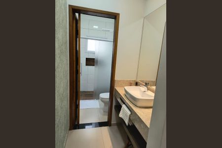Casa de condomínio à venda com 180m², 3 quartos e 2 vagas Casa de condomínio à venda com 180m², 3 quartos e 2 vagasBanheiro