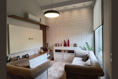 Sala de casa de condomínio à venda com 3 quartos, 180m² em Cidade Tamboré, Barueri