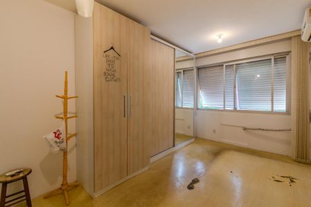 Sala/Quarto de kitnet/studio para alugar com 1 quarto, 32m² em Centro Histórico, Porto Alegre