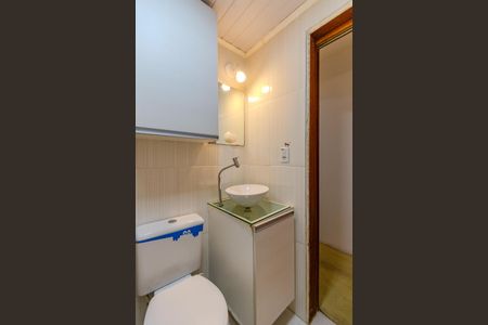 Banheiro de kitnet/studio para alugar com 1 quarto, 32m² em Centro Histórico, Porto Alegre