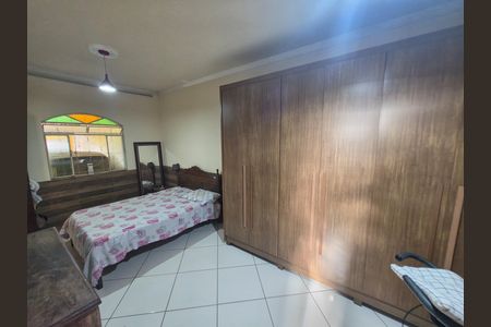 Casa para alugar com 180m², 3 quartos e 2 vagas