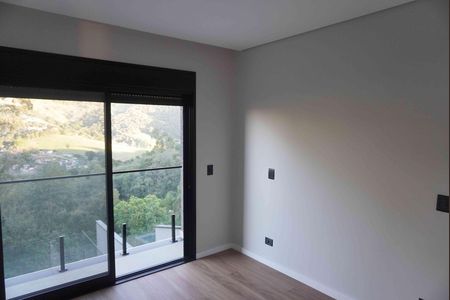 Casa de condomínio à venda com 312m², 4 quartos e 4 vagas Casa de condomínio à venda com 312m², 4 quartos e 4 vagasSuite 3 - Principal