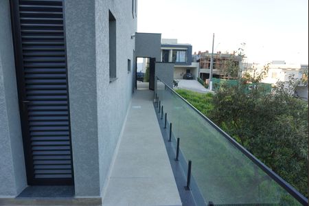Casa de condomínio à venda com 312m², 4 quartos e 4 vagasÁrea externa