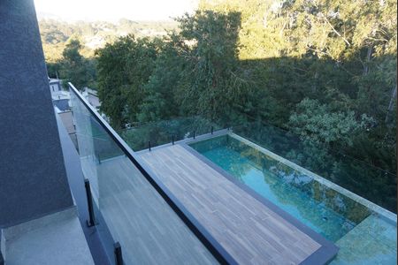 Casa de condomínio à venda com 312m², 4 quartos e 4 vagasSacada
