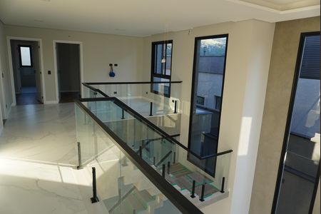 Casa de condomínio à venda com 312m², 4 quartos e 4 vagasPiso Superior
