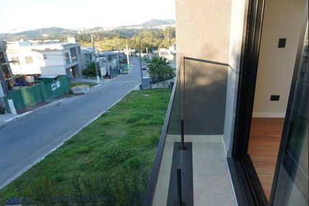 Casa de condomínio à venda com 312m², 4 quartos e 4 vagasSacada