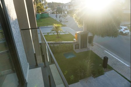Casa de condomínio à venda com 312m², 4 quartos e 4 vagasSacada