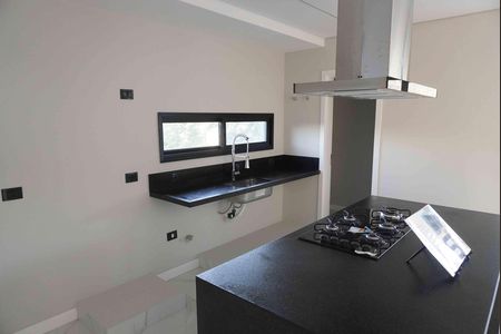 Casa de condomínio à venda com 312m², 4 quartos e 4 vagas Casa de condomínio à venda com 312m², 4 quartos e 4 vagasCozinha