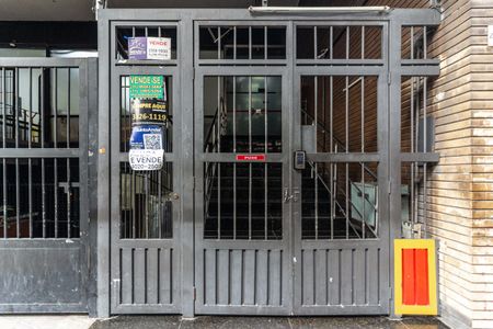 Apartamento à venda com 120m², 2 quartos e sem vagaFachada - Plaquinha