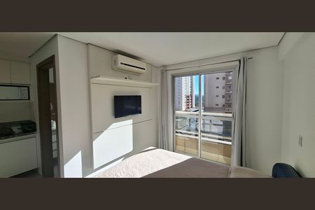 Studio para alugar com 35m², 1 quarto e 1 vaga Studio para alugar com 35m², 1 quarto e 1 vagaQuarto