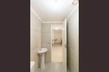 Banheiro de apartamento para alugar com 2 quartos, 35m² em Jardim Santa Adelia, São Paulo