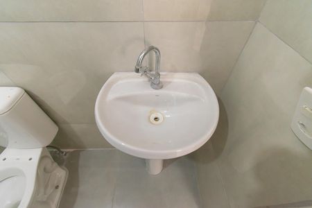 Apartamento para alugar com 35m², 2 quartos e sem vaga Apartamento para alugar com 35m², 2 quartos e sem vagaBanheiro