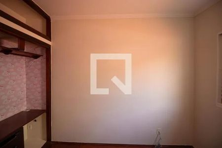 Casa à venda com 340m², 6 quartos e 6 vagas Casa à venda com 340m², 6 quartos e 6 vagasQuarto