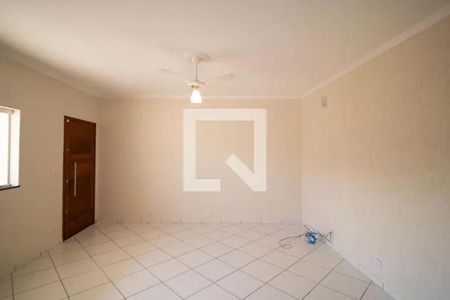 Casa à venda com 340m², 6 quartos e 6 vagas Casa à venda com 340m², 6 quartos e 6 vagasSala