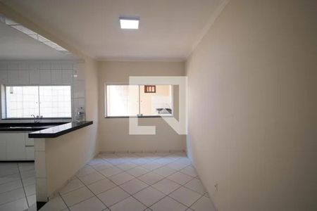 Casa à venda com 340m², 6 quartos e 6 vagas Casa à venda com 340m², 6 quartos e 6 vagasCozinha