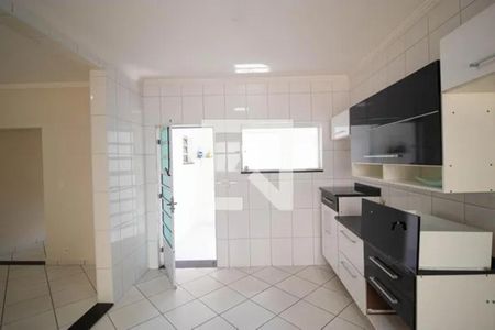 Casa à venda com 340m², 6 quartos e 6 vagas Casa à venda com 340m², 6 quartos e 6 vagasCozinha