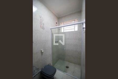 Casa à venda com 340m², 6 quartos e 6 vagas Casa à venda com 340m², 6 quartos e 6 vagasBanheiro