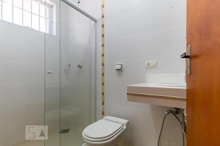 Casa à venda com 340m², 6 quartos e 6 vagas Casa à venda com 340m², 6 quartos e 6 vagasBanheiro