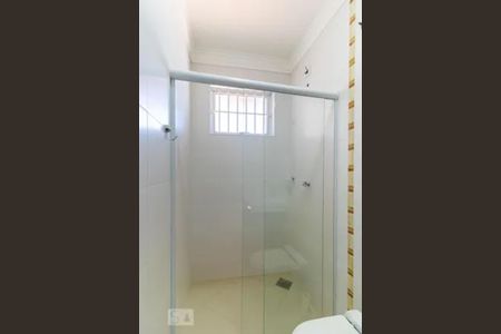 Casa à venda com 340m², 6 quartos e 6 vagas Casa à venda com 340m², 6 quartos e 6 vagasBanheiro