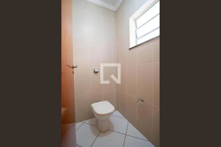 Casa à venda com 340m², 6 quartos e 6 vagas Casa à venda com 340m², 6 quartos e 6 vagasBanheiro
