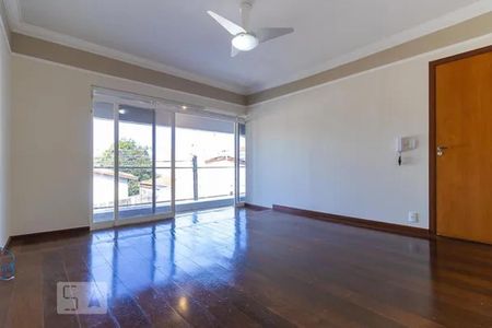 Casa à venda com 340m², 6 quartos e 6 vagas Casa à venda com 340m², 6 quartos e 6 vagasSala de Jantar