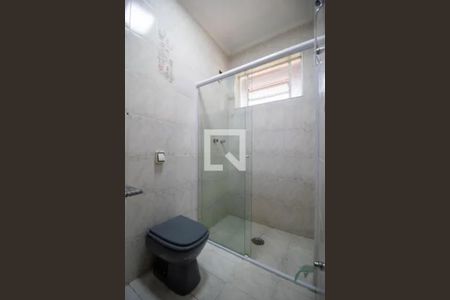 Casa à venda com 340m², 6 quartos e 6 vagas Casa à venda com 340m², 6 quartos e 6 vagasBanheiro