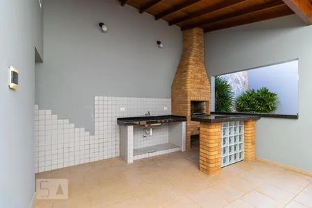 Casa à venda com 340m², 6 quartos e 6 vagas Casa à venda com 340m², 6 quartos e 6 vagasChurrasqueira