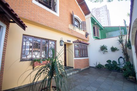 Entrada Principal / Garagem de casa para alugar com 4 quartos, 250m² em Vila Congonhas, São Paulo