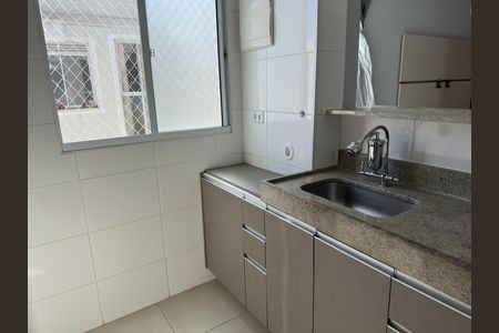 Apartamento para alugar com 40m², 2 quartos e 1 vaga Apartamento para alugar com 40m², 2 quartos e 1 vagaCozinha e Área de Serviço