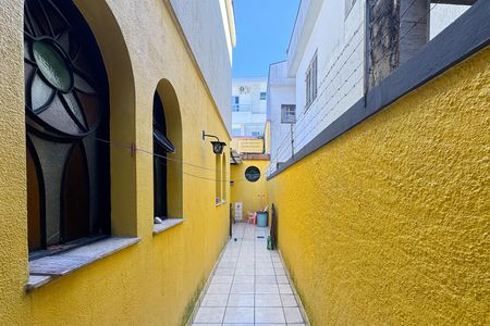 Casa para alugar com 55m², 1 quarto e sem vaga Casa para alugar com 55m², 1 quarto e sem vagaQuintal lateral