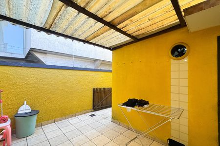 Casa para alugar com 55m², 1 quarto e sem vaga Casa para alugar com 55m², 1 quarto e sem vagaQuintal
