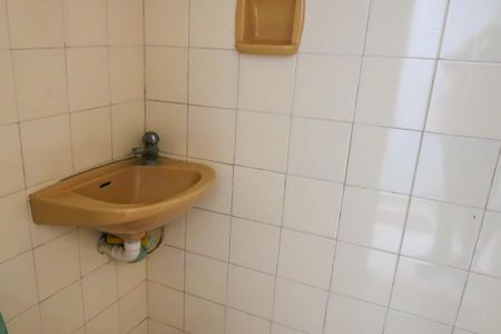 Casa de condomínio para alugar com 150m², 3 quartos e 3 vagas Casa de condomínio para alugar com 150m², 3 quartos e 3 vagasBanheiro de Serviço - 1º Pavimento