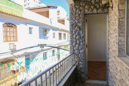 Casa de condomínio para alugar com 150m², 3 quartos e 3 vagas Casa de condomínio para alugar com 150m², 3 quartos e 3 vagasVaranda dos Quardos