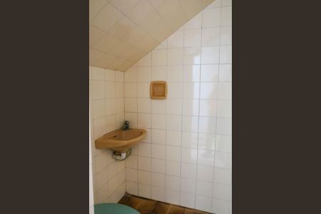 Casa de condomínio para alugar com 150m², 3 quartos e 3 vagas Casa de condomínio para alugar com 150m², 3 quartos e 3 vagasBanheiro de Serviço - 1º Pavimento