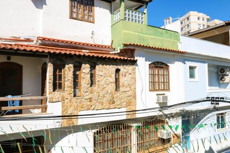 Casa de condomínio para alugar com 150m², 3 quartos e 3 vagas Casa de condomínio para alugar com 150m², 3 quartos e 3 vagasVaranda dos Quardos