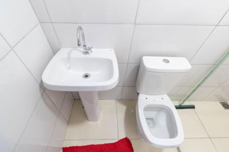 Banheiro de casa para alugar com 1 quarto, 49m² em Campo Grande, Rio de Janeiro