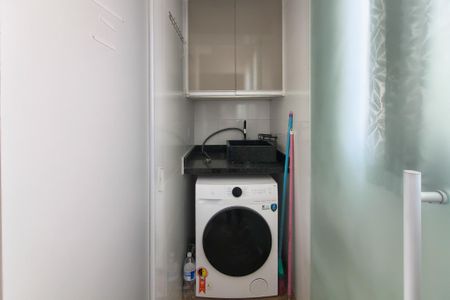 Área de Serviço  de apartamento para alugar com 2 quartos, 74m² em Aviação, Praia Grande