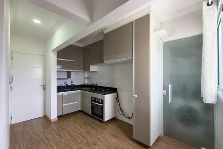 Cozinha de apartamento para alugar com 2 quartos, 74m² em Aviação, Praia Grande