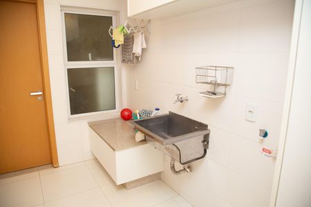 Apartamento à venda com 570m², 3 quartos e 4 vagas Apartamento à venda com 570m², 3 quartos e 4 vagasÁrea de serviço