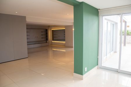 Apartamento para alugar com 3 quartos, 570m² em Setor Marista, Goiânia