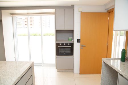 Apartamento à venda com 570m², 3 quartos e 4 vagas Apartamento à venda com 570m², 3 quartos e 4 vagasCozinha