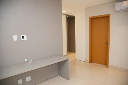 Apartamento à venda com 570m², 3 quartos e 4 vagas Apartamento à venda com 570m², 3 quartos e 4 vagasCorredor
