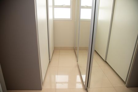 Apartamento à venda com 570m², 3 quartos e 4 vagas Apartamento à venda com 570m², 3 quartos e 4 vagasSuíte 2