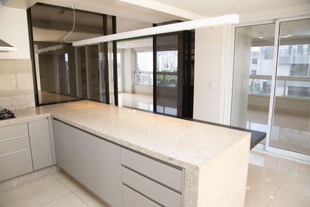 Apartamento à venda com 570m², 3 quartos e 4 vagas Apartamento à venda com 570m², 3 quartos e 4 vagasCozinha