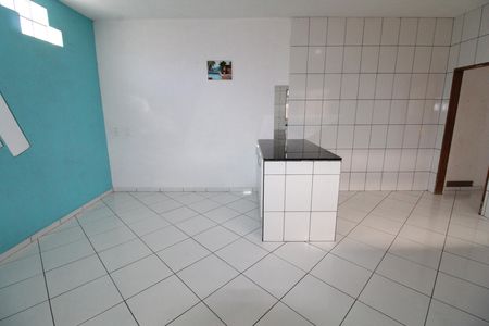Casa para alugar com 50m², 1 quarto e 1 vagaSala / Cozinha
