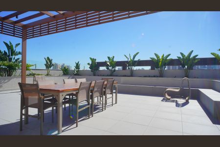 Apartamento à venda com 64m², 2 quartos e 1 vaga Apartamento à venda com 64m², 2 quartos e 1 vagaRooftop