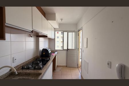 Cozinha de apartamento para alugar com 3 quartos, 65m² em Vila Alzira, Aparecida de Goiânia