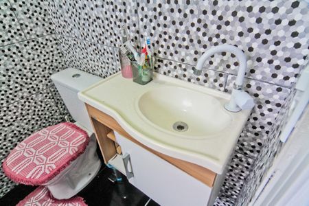 Casa para alugar com 45m², 1 quarto e sem vaga Casa para alugar com 45m², 1 quarto e sem vagaBanheiro