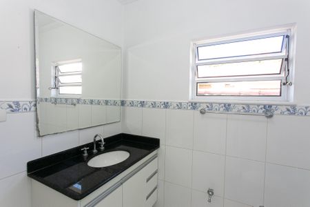 Banheiro 1 de casa à venda com 2 quartos, 180m² em Vila Carrão, São Paulo