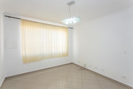 Casa à venda com 180m², 2 quartos e 2 vagas Casa à venda com 180m², 2 quartos e 2 vagasSala